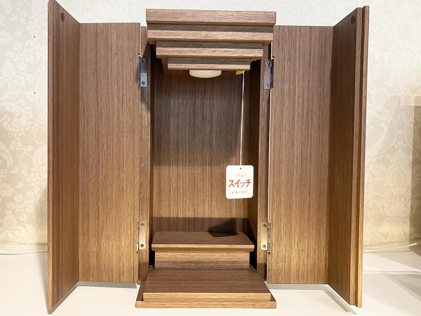 小さなお仏壇。