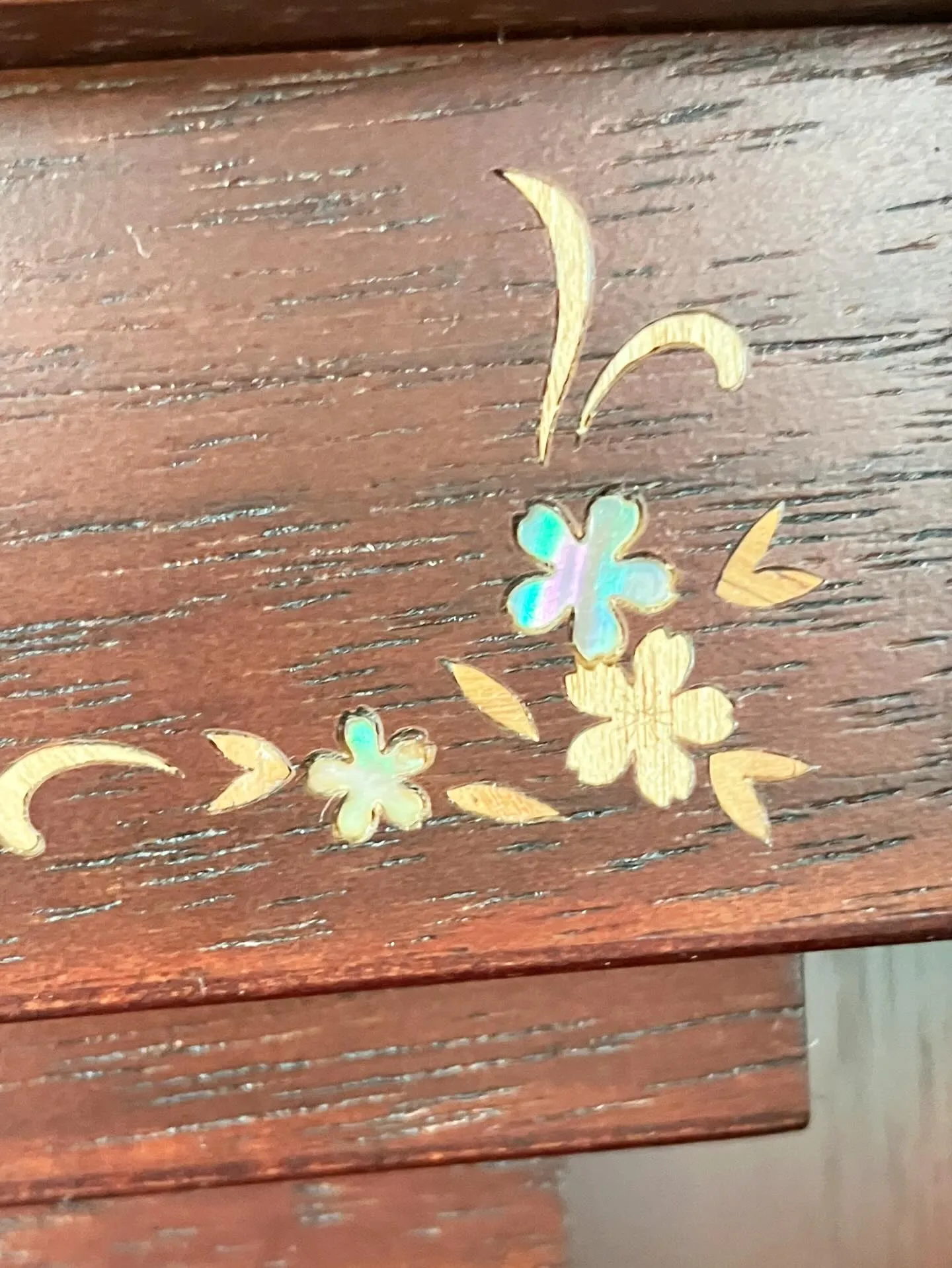 一日中肌寒い日になりました大阪です。