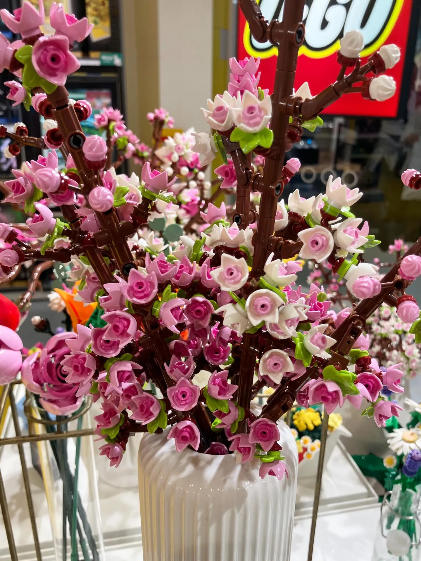 先日、LEGOのお店に久しぶりに行きました。