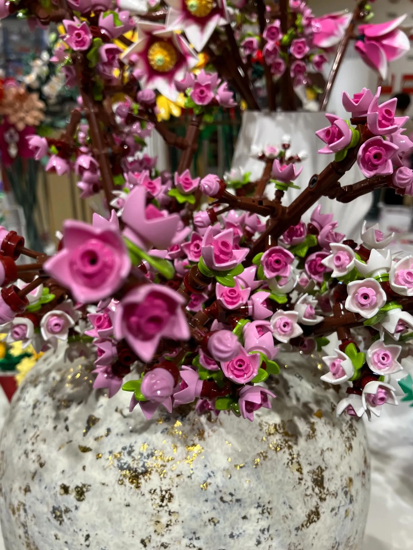 先日、LEGOのお店に久しぶりに行きました。